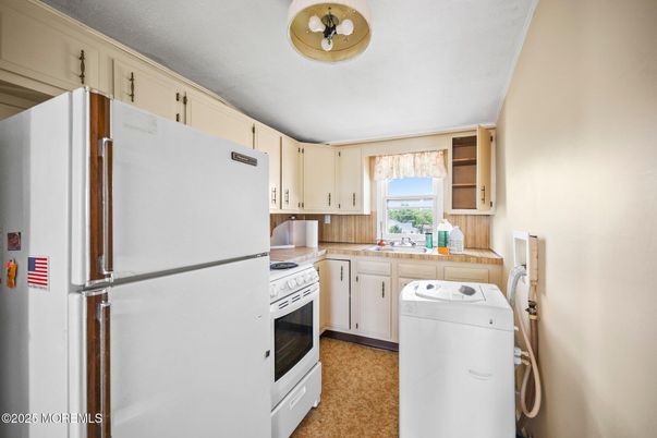 Interior, Kitchen, Washer