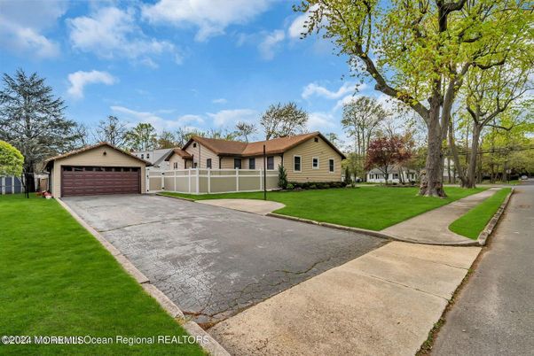 Backyard, Detached Garage, Exterior