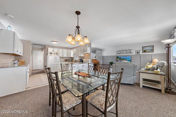 Chandelier, Dining room, Interior, Kitchen, Living room, Pendant Lights