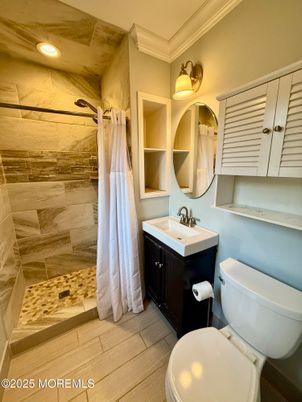 Bathroom, Interior, Recessed Lighting, Wood Texture Flooring