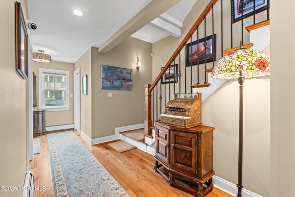 Interior, Piano, Recessed Lighting, Wood Texture Flooring