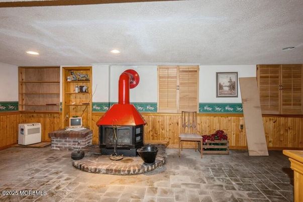Fireplace, Interior, Recessed Lighting