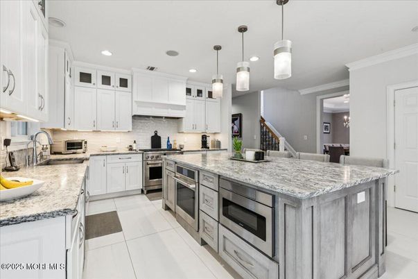 Interior, Kitchen, Pendant Lights, Recessed Lighting, Stainless Steel Appliances