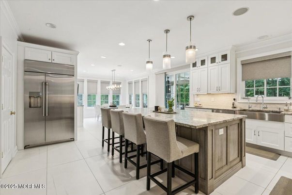 Dining room, Interior, Kitchen, Pendant Lights, Recessed Lighting, Stainless Steel Appliances