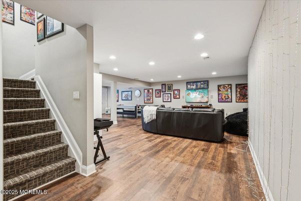 Interior, Living room, Recessed Lighting, Wood Texture Flooring