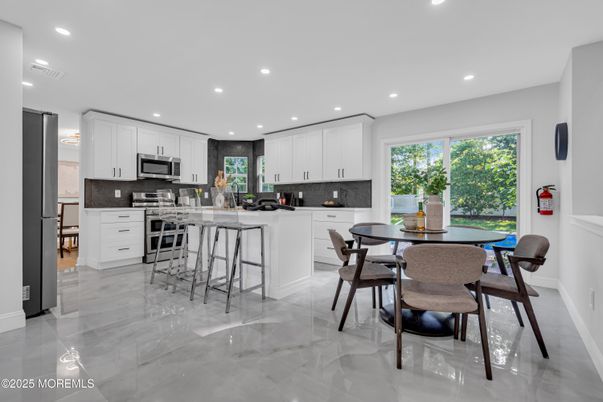 Dining room, Interior, Kitchen, Recessed Lighting, Stainless Steel Appliances