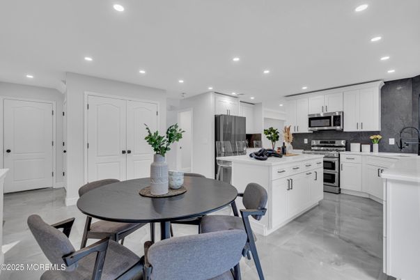 Dining room, Interior, Kitchen, Marble, Recessed Lighting, Stainless Steel Appliances