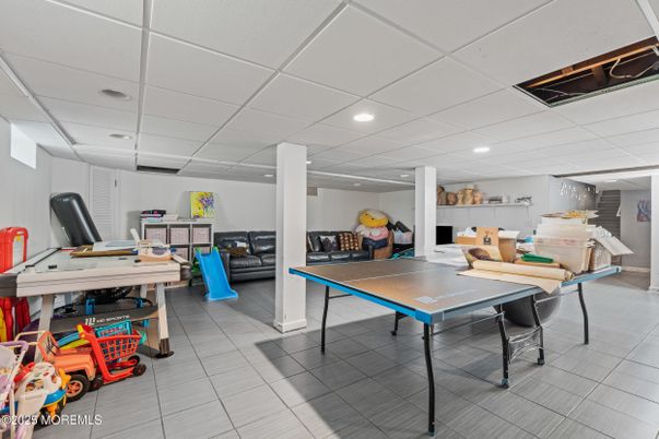 Game Room, Interior, Recessed Lighting