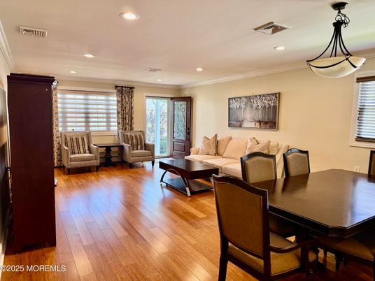 Dining room, Interior, Living room, Pendant Lights, Recessed Lighting, Wood Texture Flooring