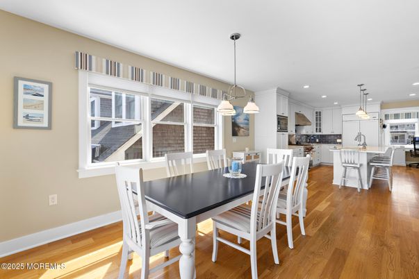 Dining room, Interior, Kitchen, Pendant Lights, Recessed Lighting, Wood Texture Flooring