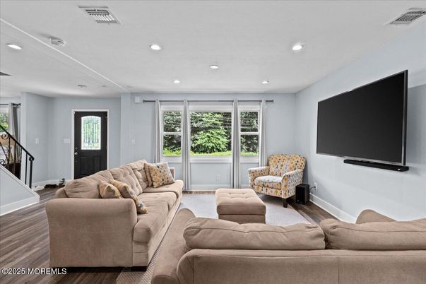 Interior, Living room, Recessed Lighting, Wood Texture Flooring