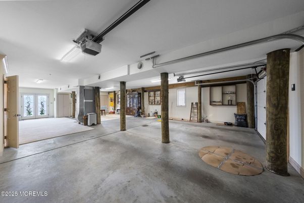Garage, Interior