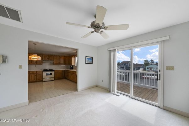 Empty room, Interior, Kitchen, Pendant Lights