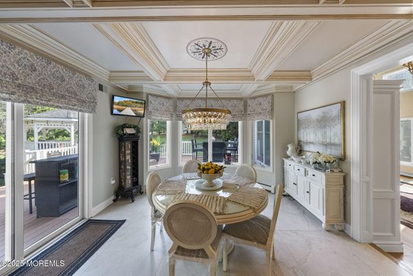 Chandelier, Dining room, Interior