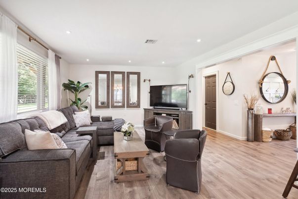 Interior, Living room, Recessed Lighting, Wood Texture Flooring