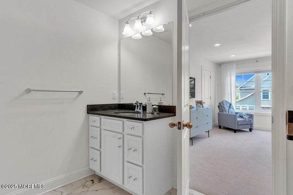Bathroom, Interior, Marble, Recessed Lighting