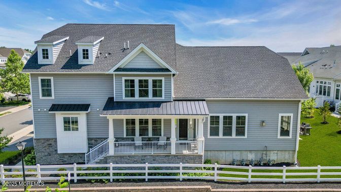 Exterior, Facade, Cape Cod
