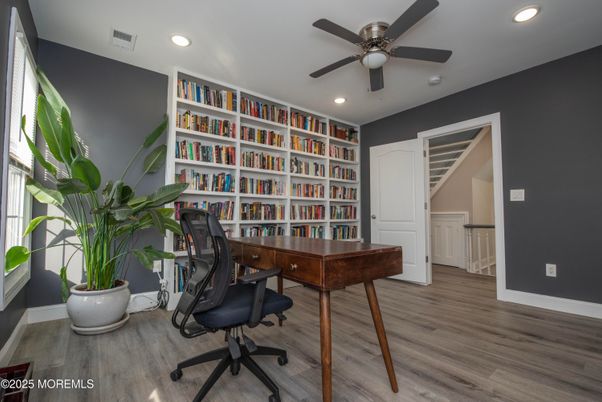 Home Office, Interior, Recessed Lighting, Wood Texture Flooring