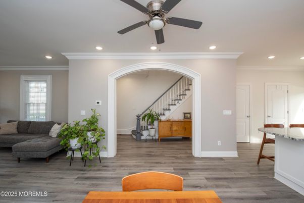 Interior, Recessed Lighting, Wood Texture Flooring