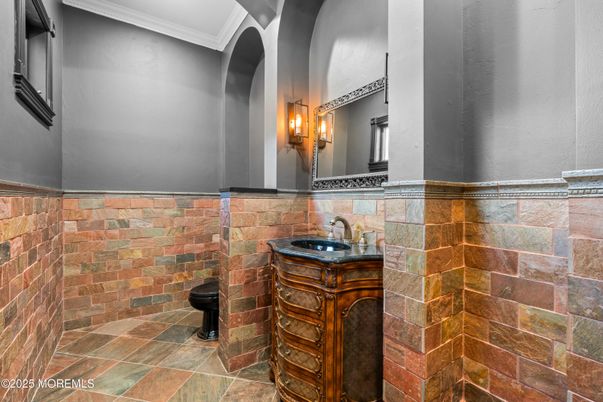 Bathroom, Interior, Stone Walls