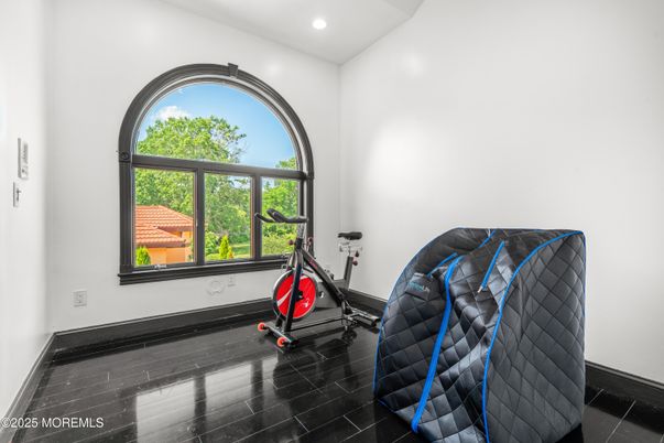 Fitness Equipment, Interior, Recessed Lighting