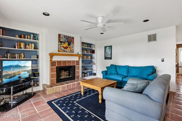 Fireplace, Interior, Living room