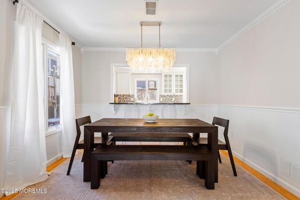 Chandelier, Dining room, Interior