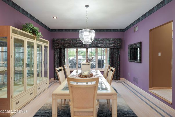 Chandelier, Dining room, Interior, Pendant Lights, Recessed Lighting, Wood Texture Flooring