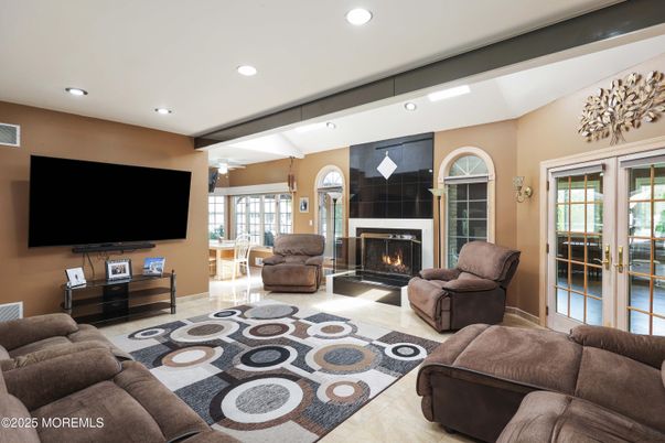 Fireplace, Interior, Living room, Recessed Lighting