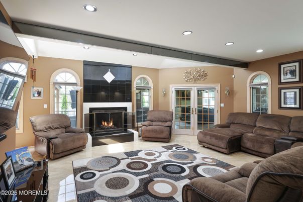 Fireplace, Interior, Living room, Recessed Lighting