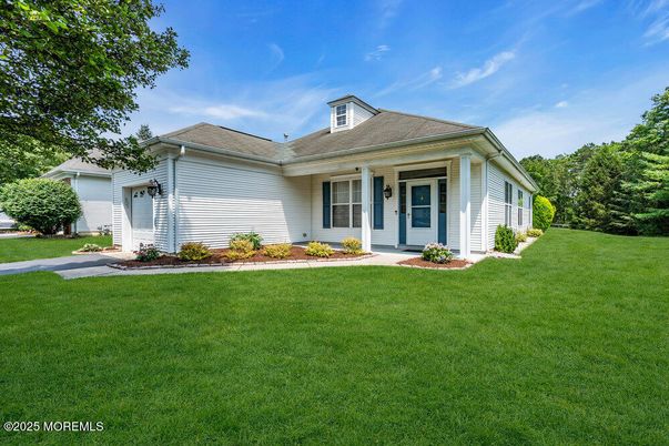 Backyard, Exterior, Facade, Ranch