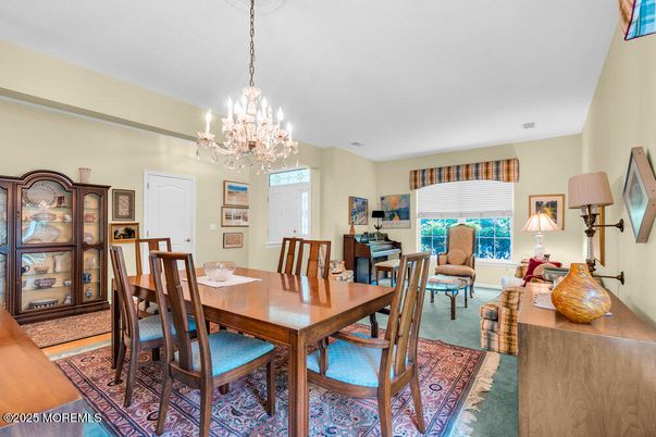 Chandelier, Dining room, Interior, Living room