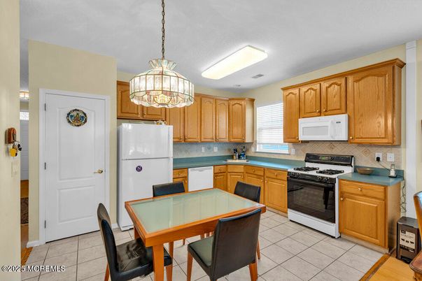 Dining room, Interior, Kitchen, Pendant Lights