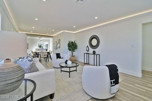 Dining room, Interior, Living room, Pendant Lights, Recessed Lighting, Wood Texture Flooring