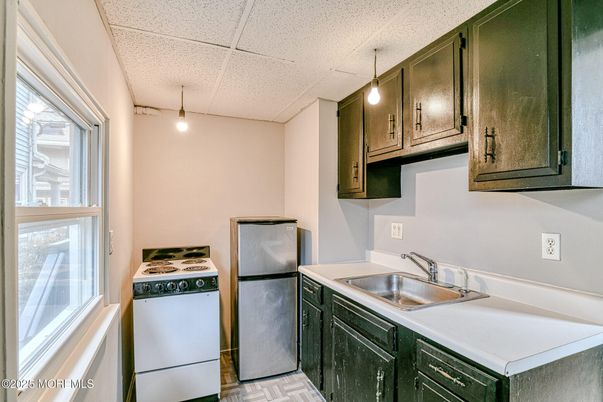 Interior, Kitchen, Pendant Lights, Washer