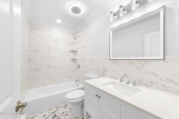 Bathroom, Interior, Marble Walls, Recessed Lighting