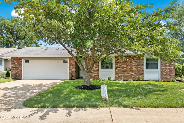 Attached, Exterior, Facade, Brick Facade, Ranch