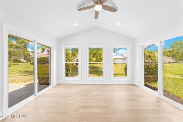 Empty room, Interior, Recessed Lighting, Sun Room, Wood Texture Flooring