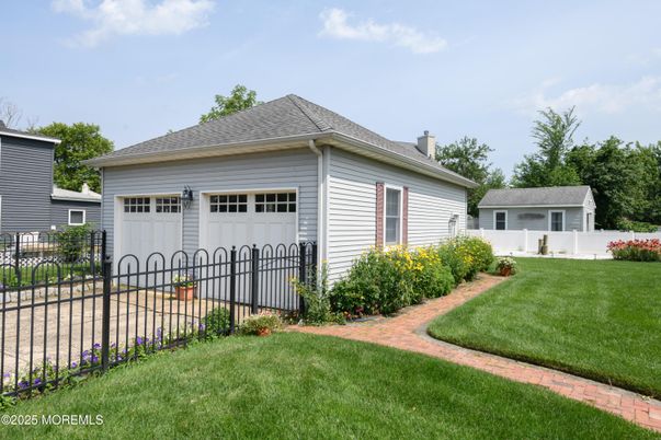 Backyard, Detached Garage, Exterior
