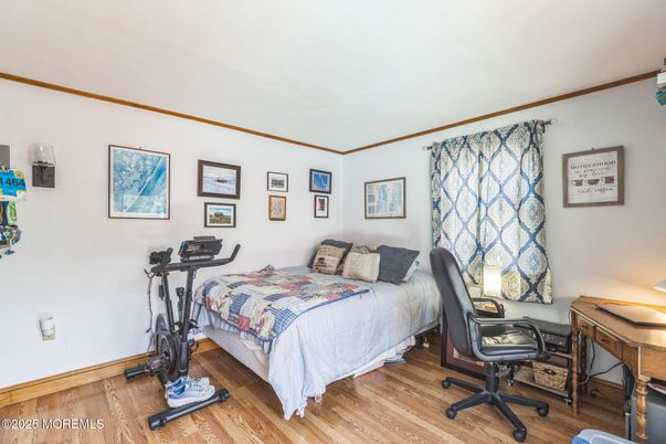 Bedroom, Fitness Equipment, Home Office, Interior, Wood Texture Flooring