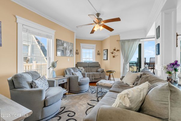 Interior, Living room, Water