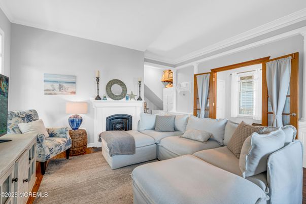 Fireplace, Interior, Living room