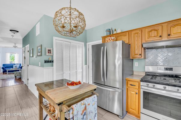 Interior, Kitchen, Living room, Pendant Lights, Stainless Steel Appliances, Wood Texture Flooring