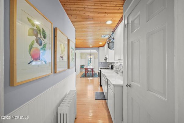 Interior, Kitchen, Pendant Lights, Recessed Lighting, Wooden Ceilings, Wood Texture Flooring