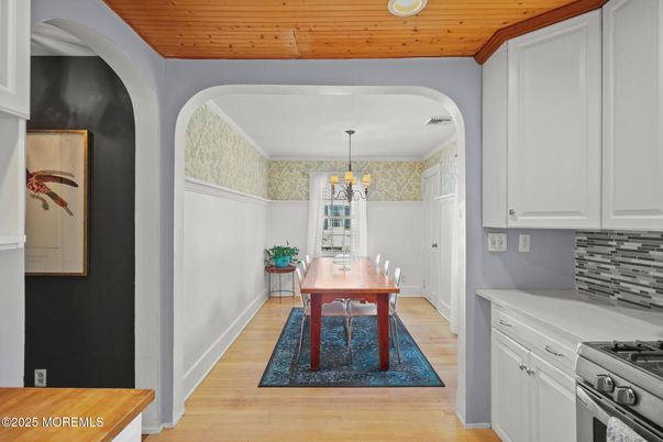 Chandelier, Dining room, Interior, Pendant Lights, Wooden Ceilings, Wood Texture Flooring