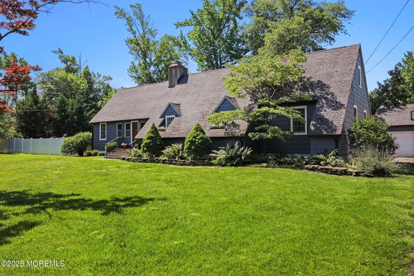 Backyard, Exterior, Facade, Cape Cod