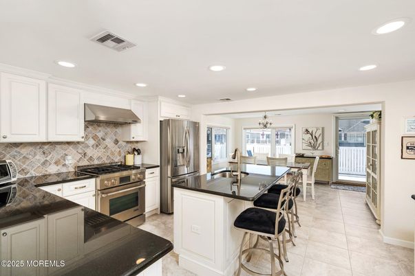 Dining room, Interior, Kitchen, Recessed Lighting, Stainless Steel Appliances