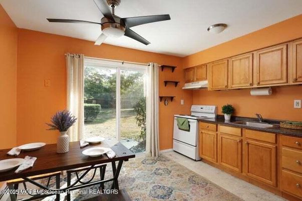 Dining room, Interior, Kitchen