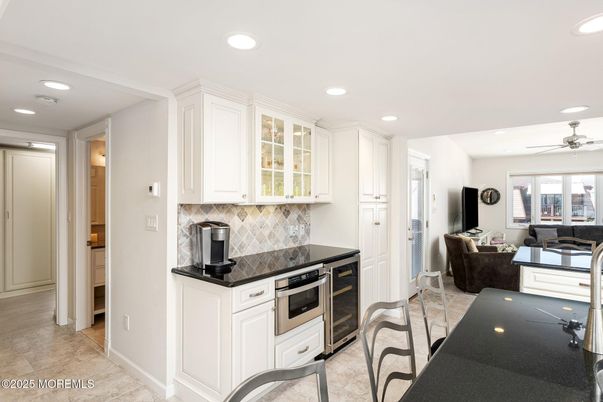 Interior, Kitchen, Living room, Recessed Lighting, Stainless Steel Appliances