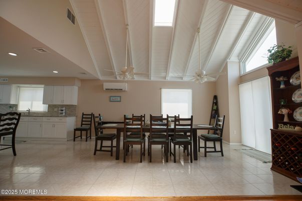 Dining room, Interior, Kitchen, Recessed Lighting
